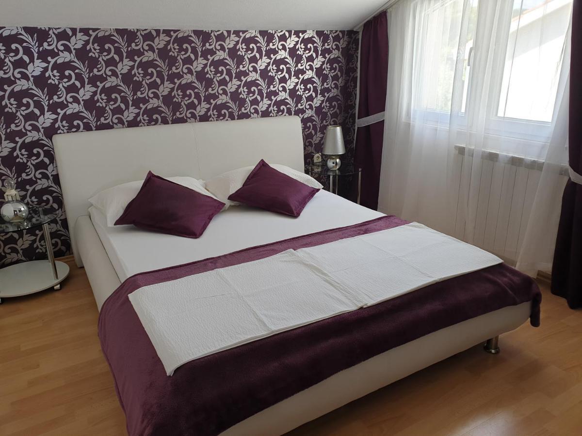 Apartments Sole Sumartin Bagian luar foto