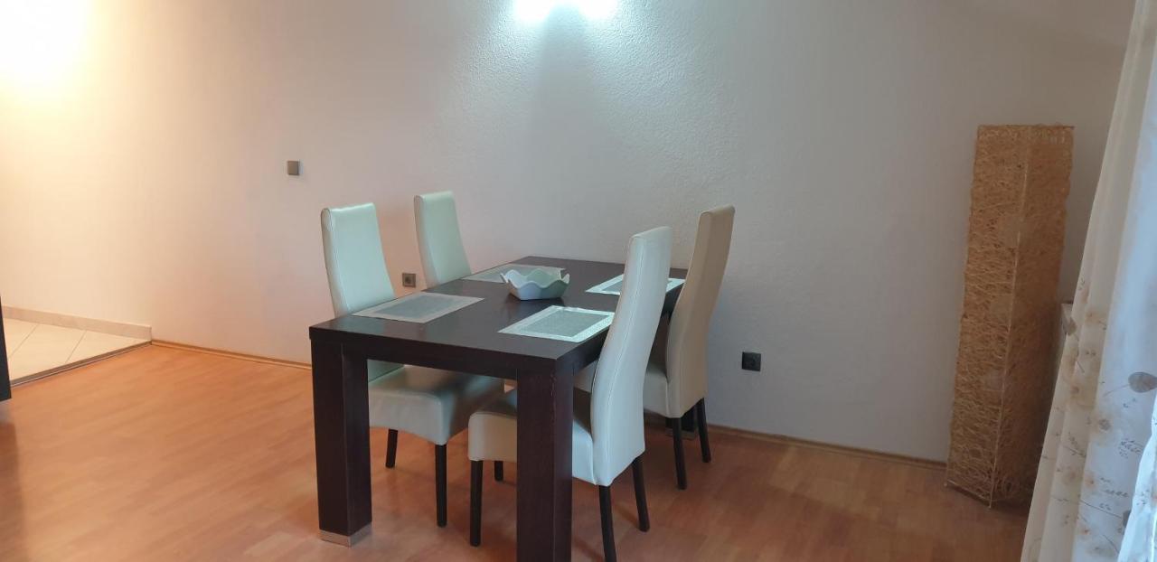 Apartments Sole Sumartin Bagian luar foto